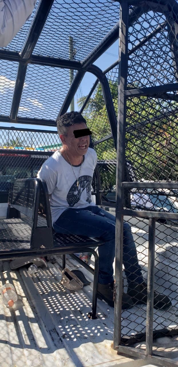 Agarran a asaltante frente a Vicefiscalía