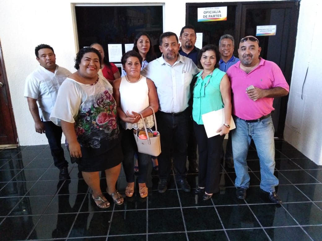 Proponen barras y colegios  a Leopoldo Cruz para fiscal