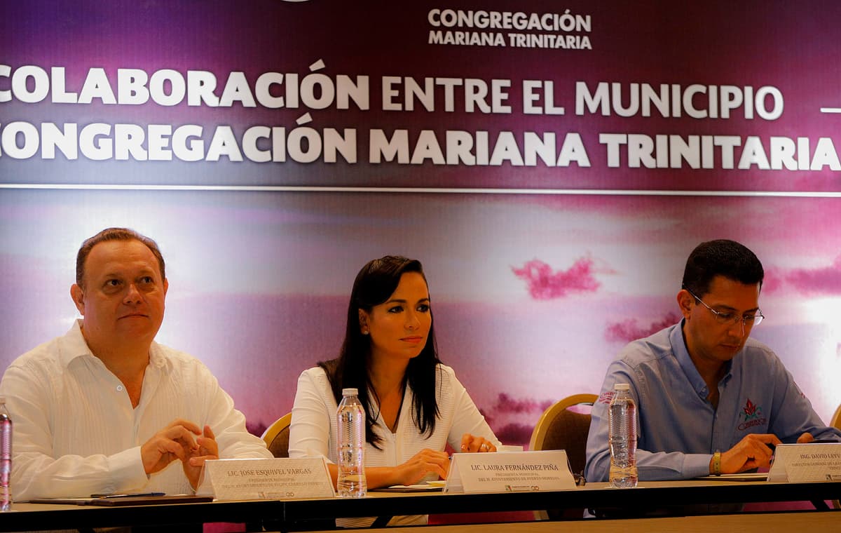 Firma Laura Fernández convenio de colaboración para desarrollar proyectos sociales