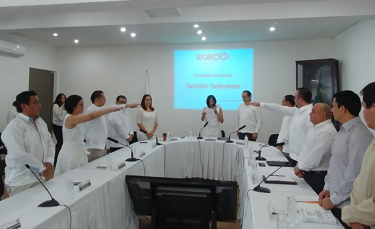 Rinden protesta nuevos consejeros del Ieqroo