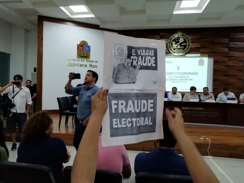 Avala Ayuntamiento a delegado de Puerto Aventuras croquista