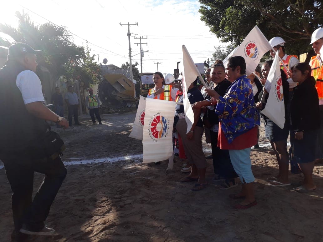 Arranca Mara Lezama obras de drenaje y saneamiento