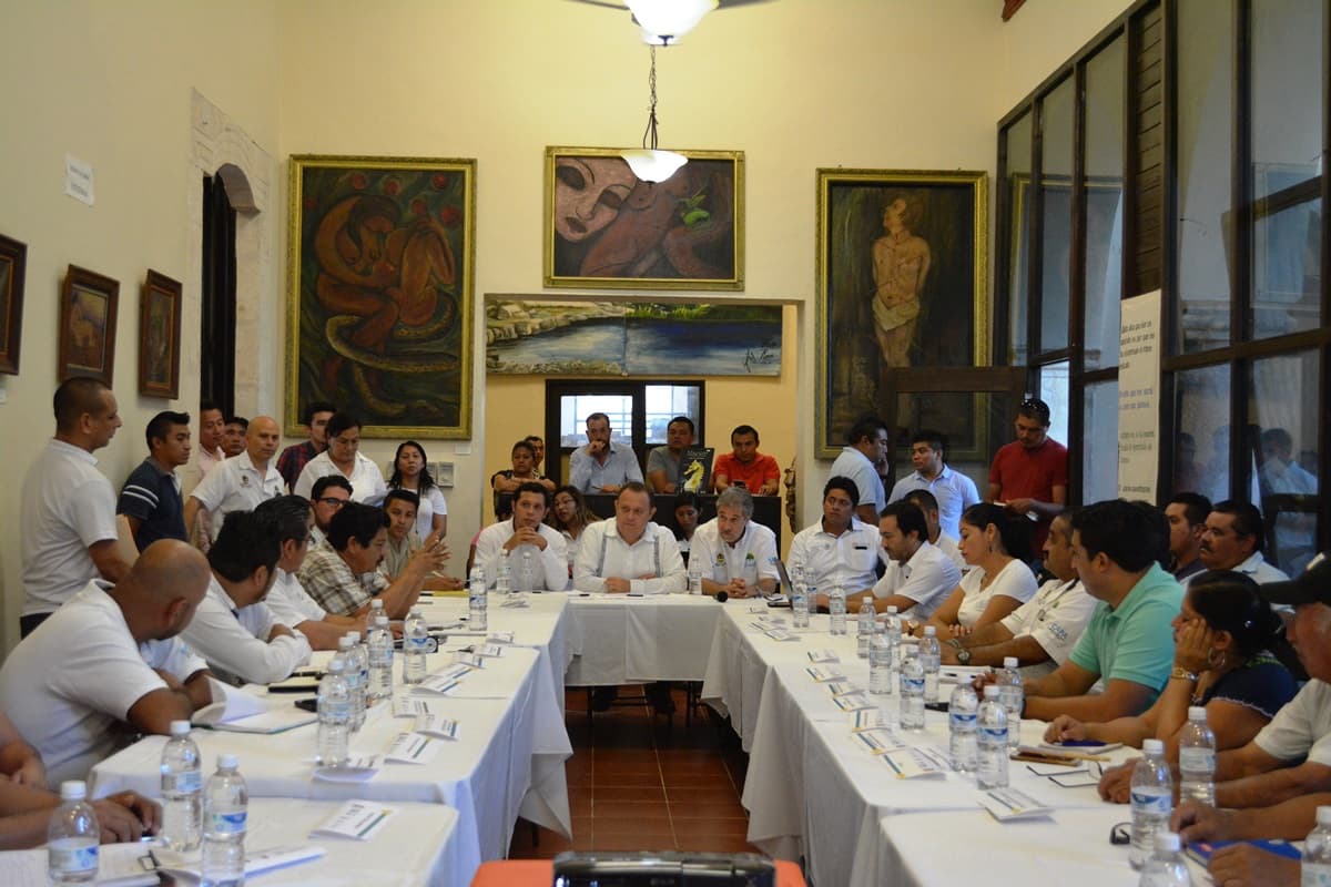 José Esquivel reinstala el comité del Programa de Ordenamiento Ecológico Local