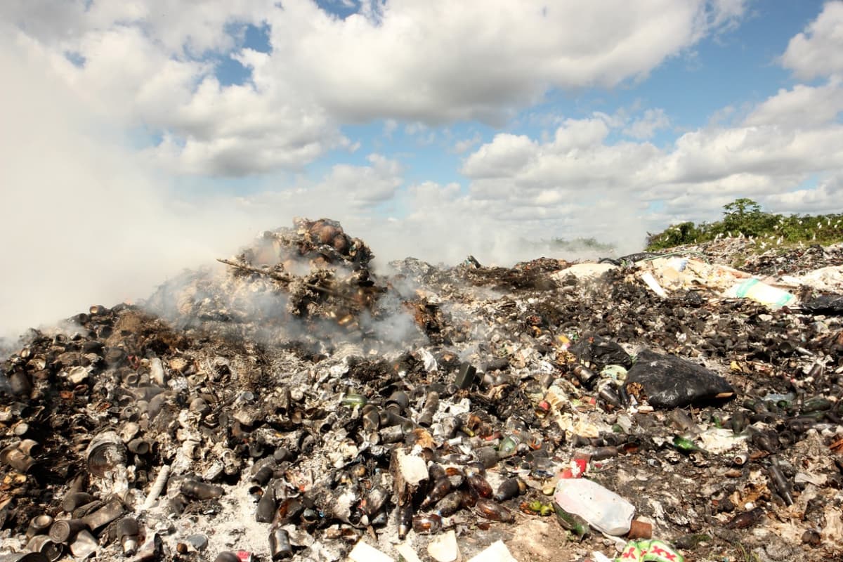 Pide legisladora poner fin a foco de contaminación en Mahahual