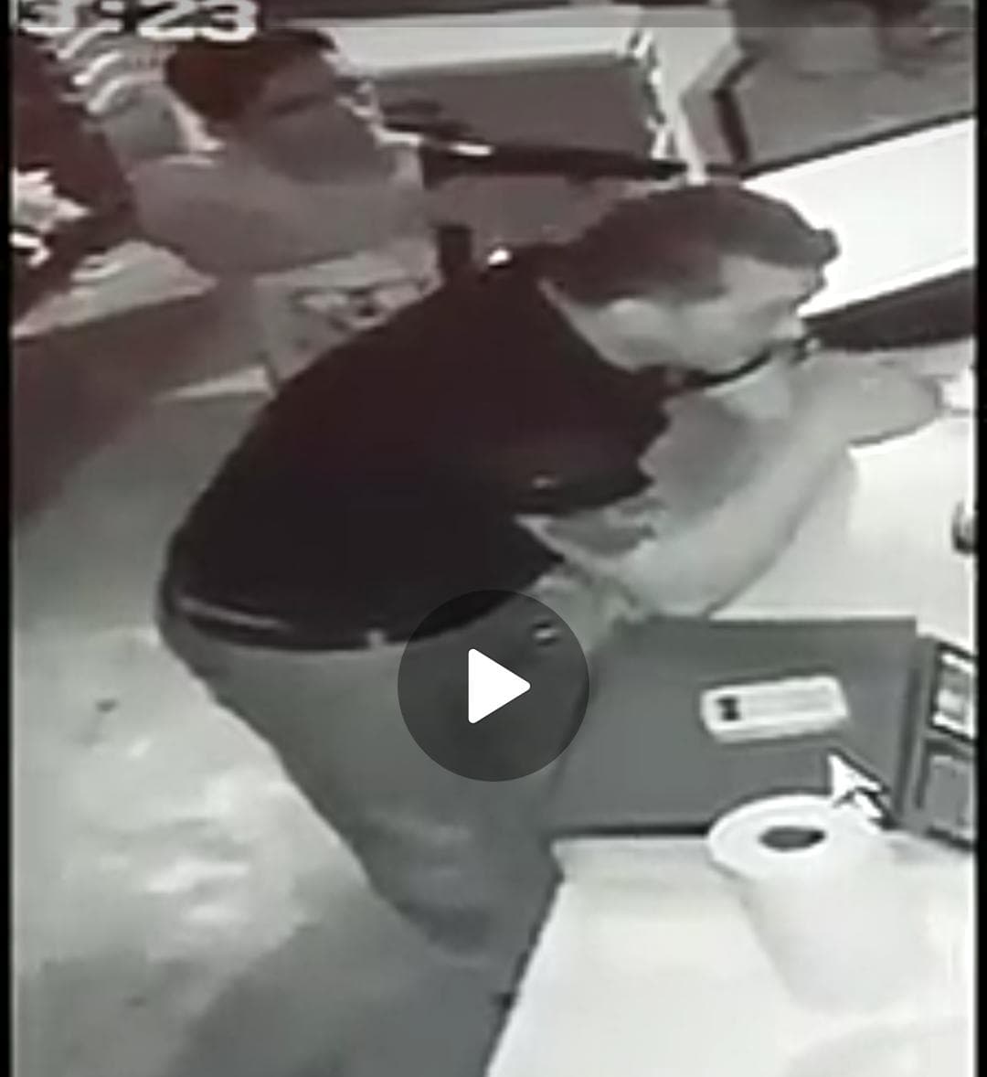 Video capta a banda de asaltantes en Villas del Sol