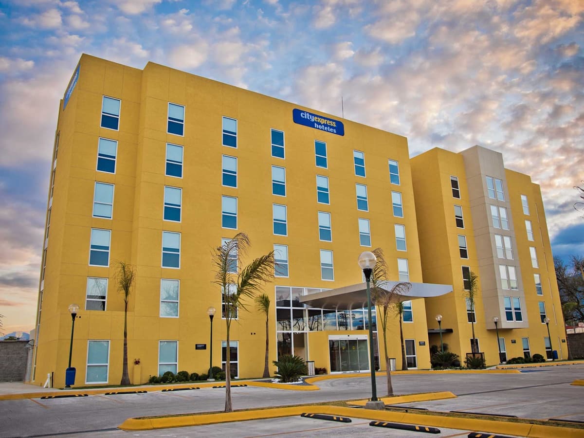 Anticipan hoteleros "lluvia" de inversiones por Tren Maya