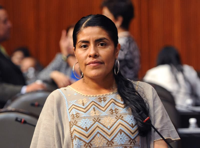 Trae Amexme a Eufrosina Cruz a Cozumel