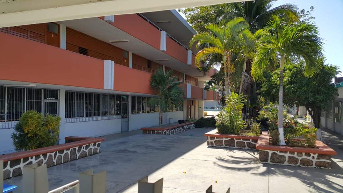 Vuelven a clases alumnos del Colegio de Bachilleres