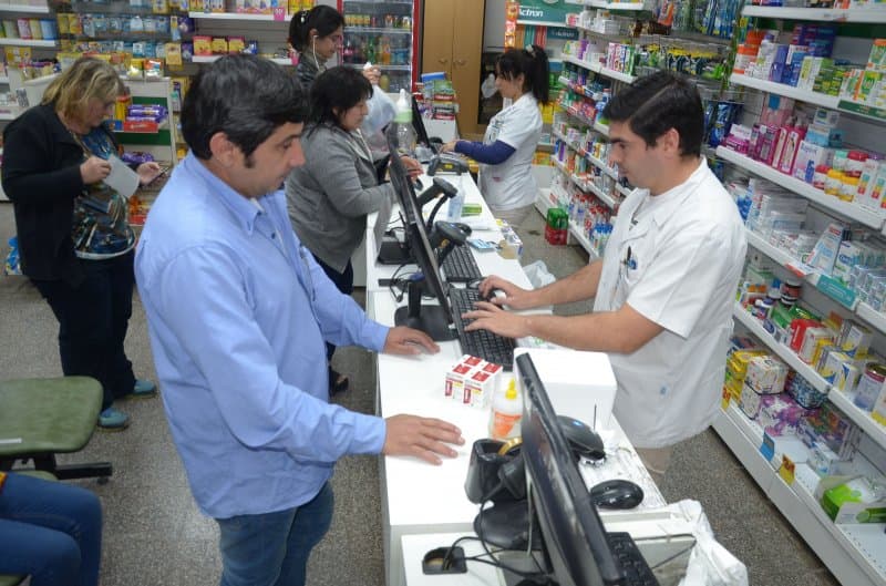 Presentarán iniciativa para que todos los mexicanos puedan comprar medicamentos