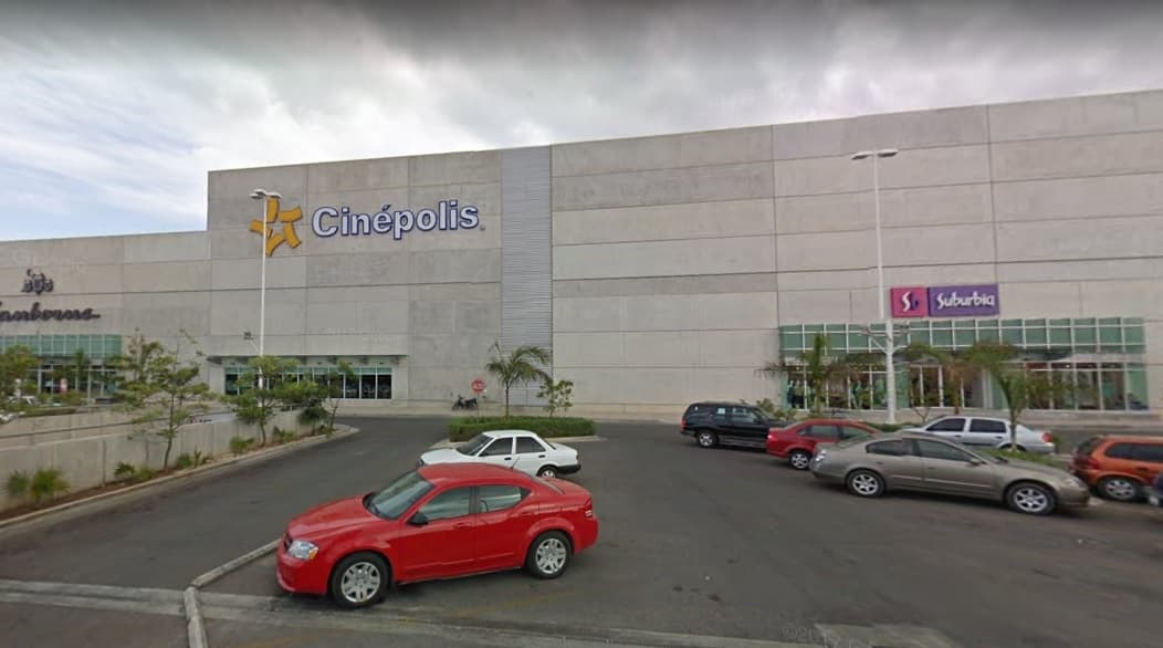 ¡De película! Asaltan Cinépolis de la Gran Plaza en Cancún