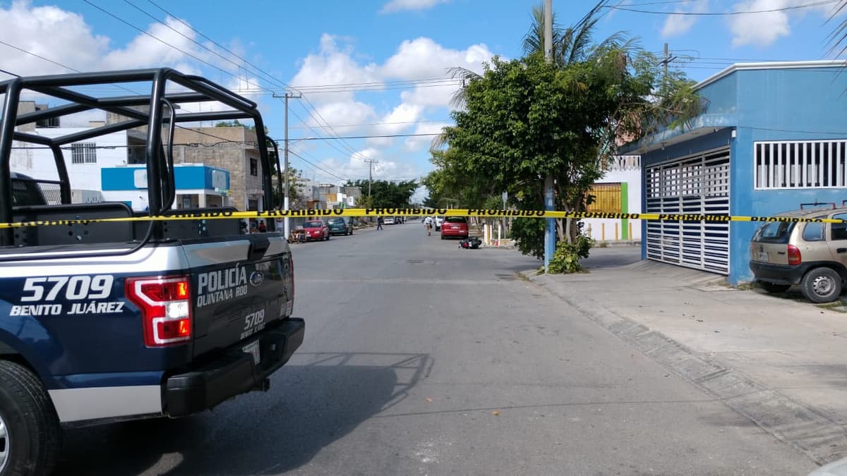 Joven muere tras ser atropellada por una urvan en Paseos Kabah