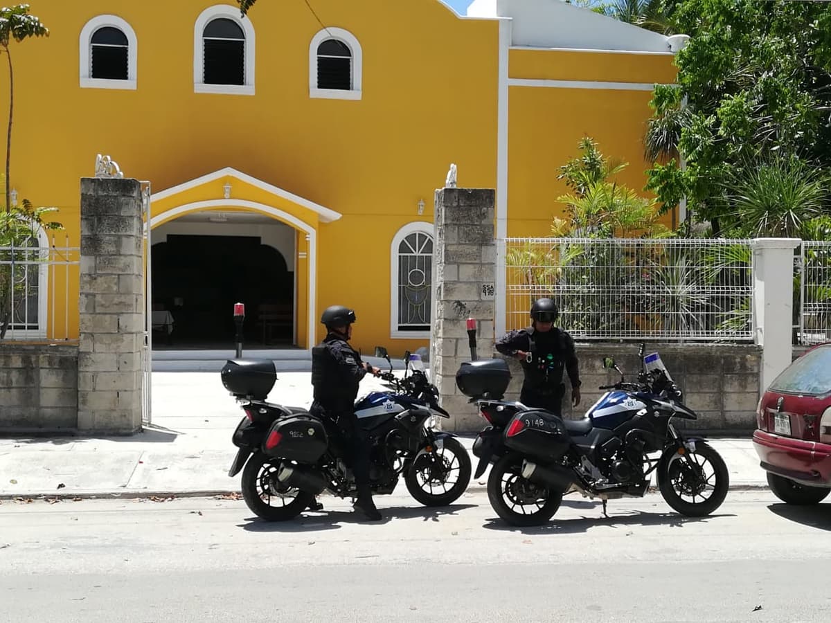Roban en iglesia de Tulum y se llevan las limosnas
