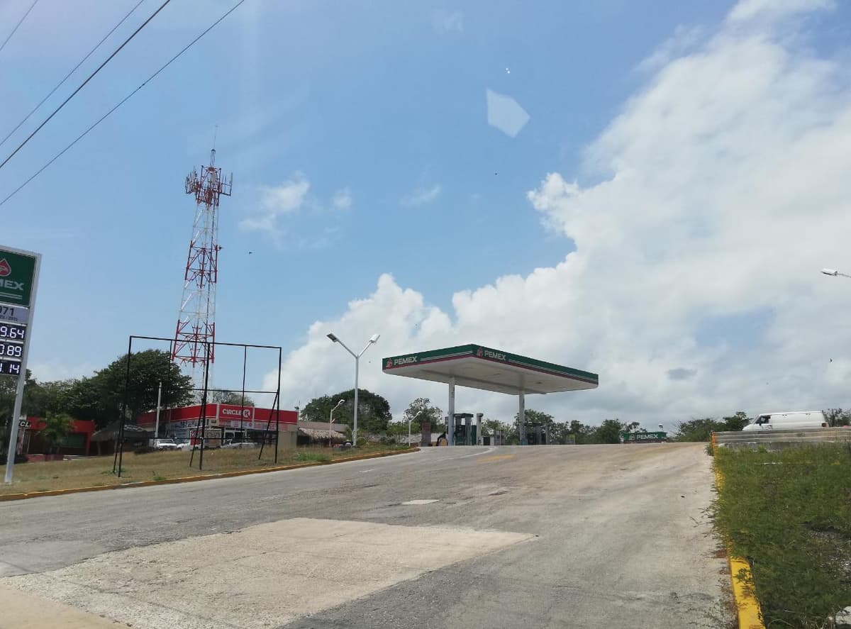 Asaltan gasolinera en Solidaridad