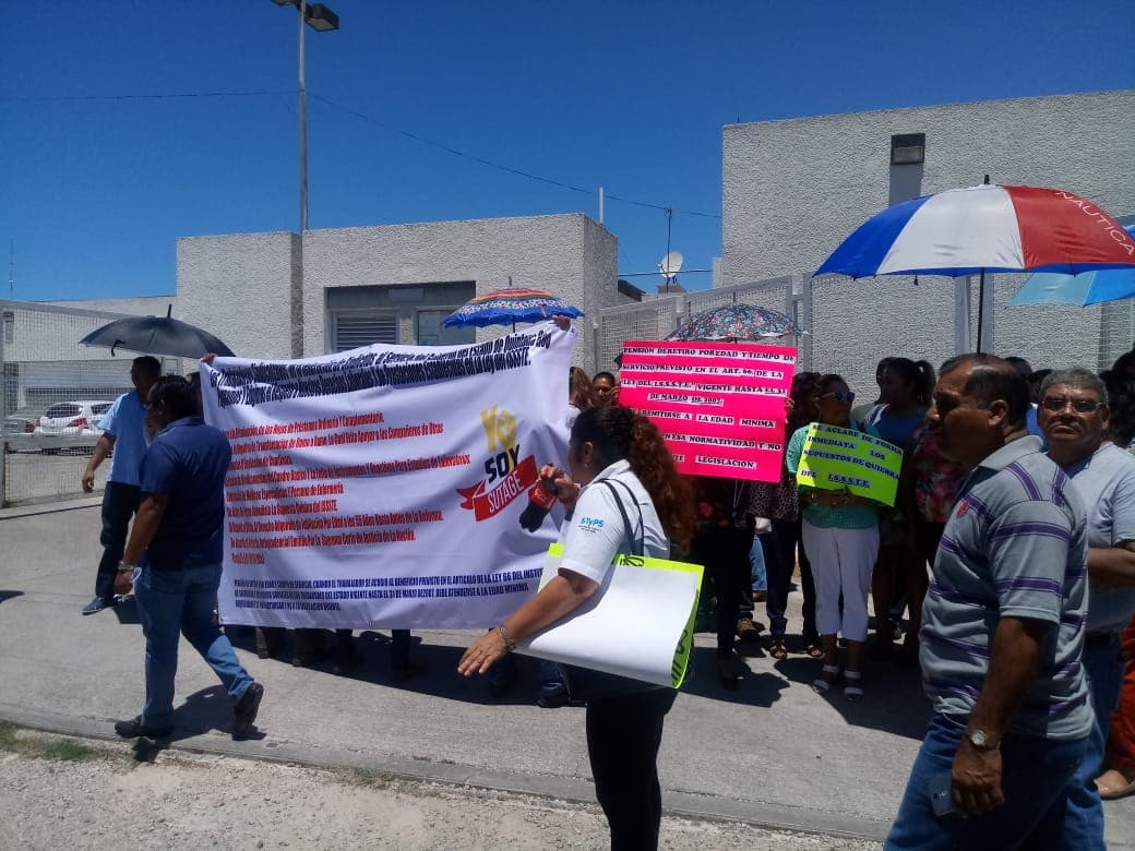 Protestan contra el ISSSTE en Chetumal