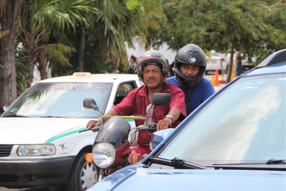 "Hasta el gorro" hospitales por choques de moto en Q. Roo