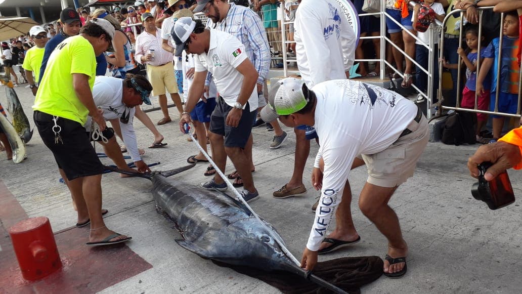 “Porque no” gana en Rodeo de Lanchas, en Cozumel