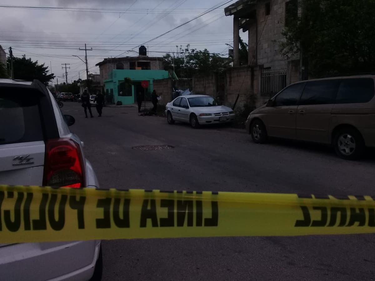 Pistorelos ejecutan a joven en Cancún