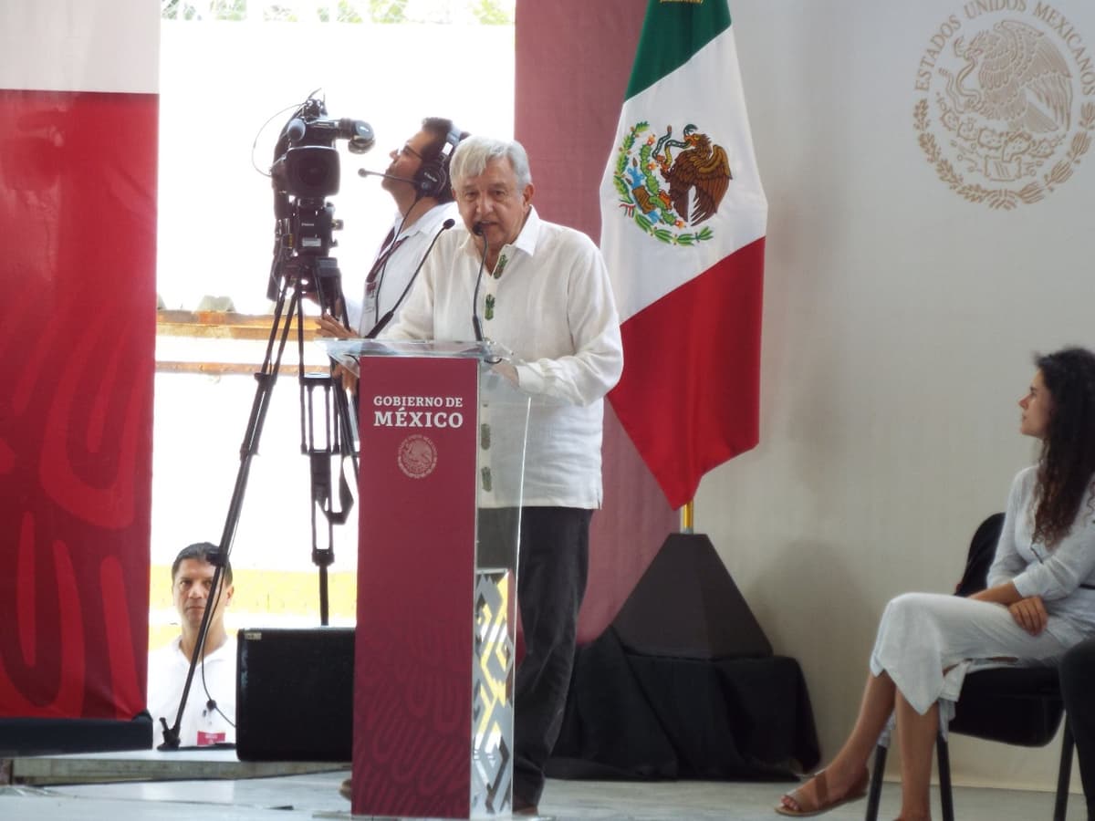 Sargazo no es tan grave, ya se atiende: AMLO