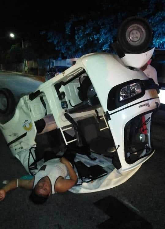 Mototaxista queda herido luego de chocar en Villas del Sol