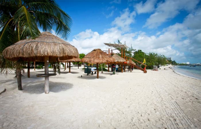 Conoce las 11 playas libres de sargazo en Cancún