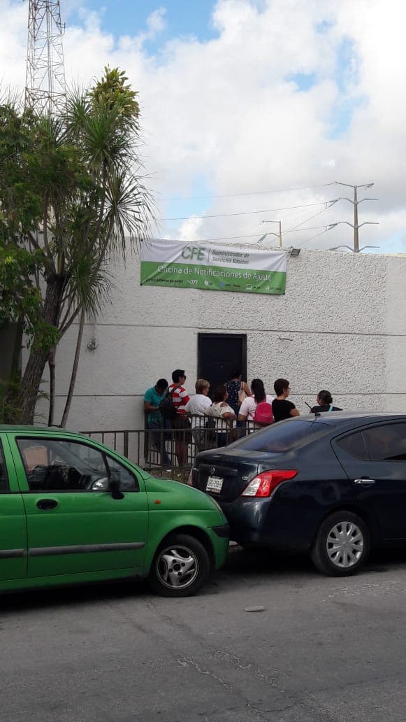 Intentan robar cajeros de CFE en la Portillo, Cancún