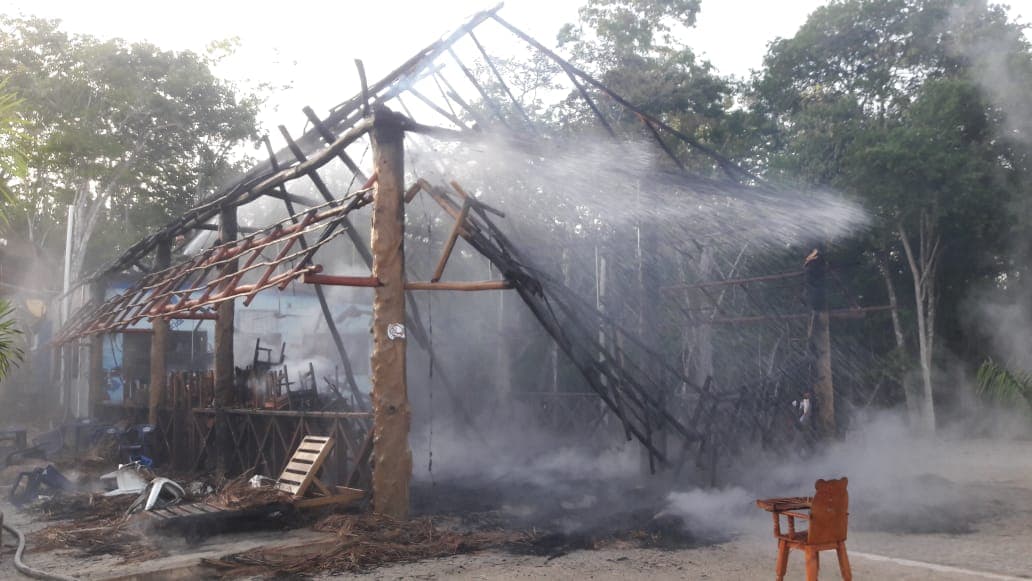 Incendian restaurante en Felipe Carrillo Puerto