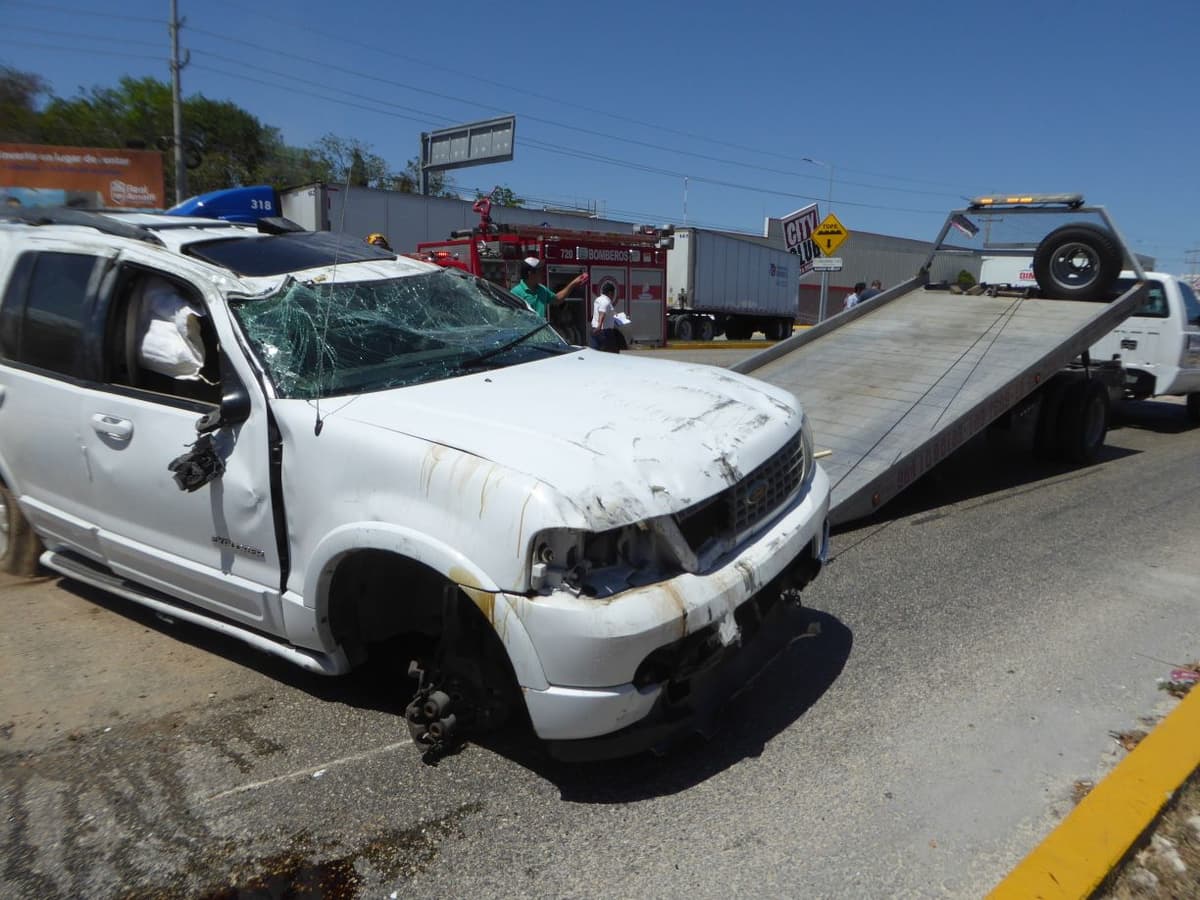 Gruás de Solidaridad, más caras que las de Cancún y Tulum