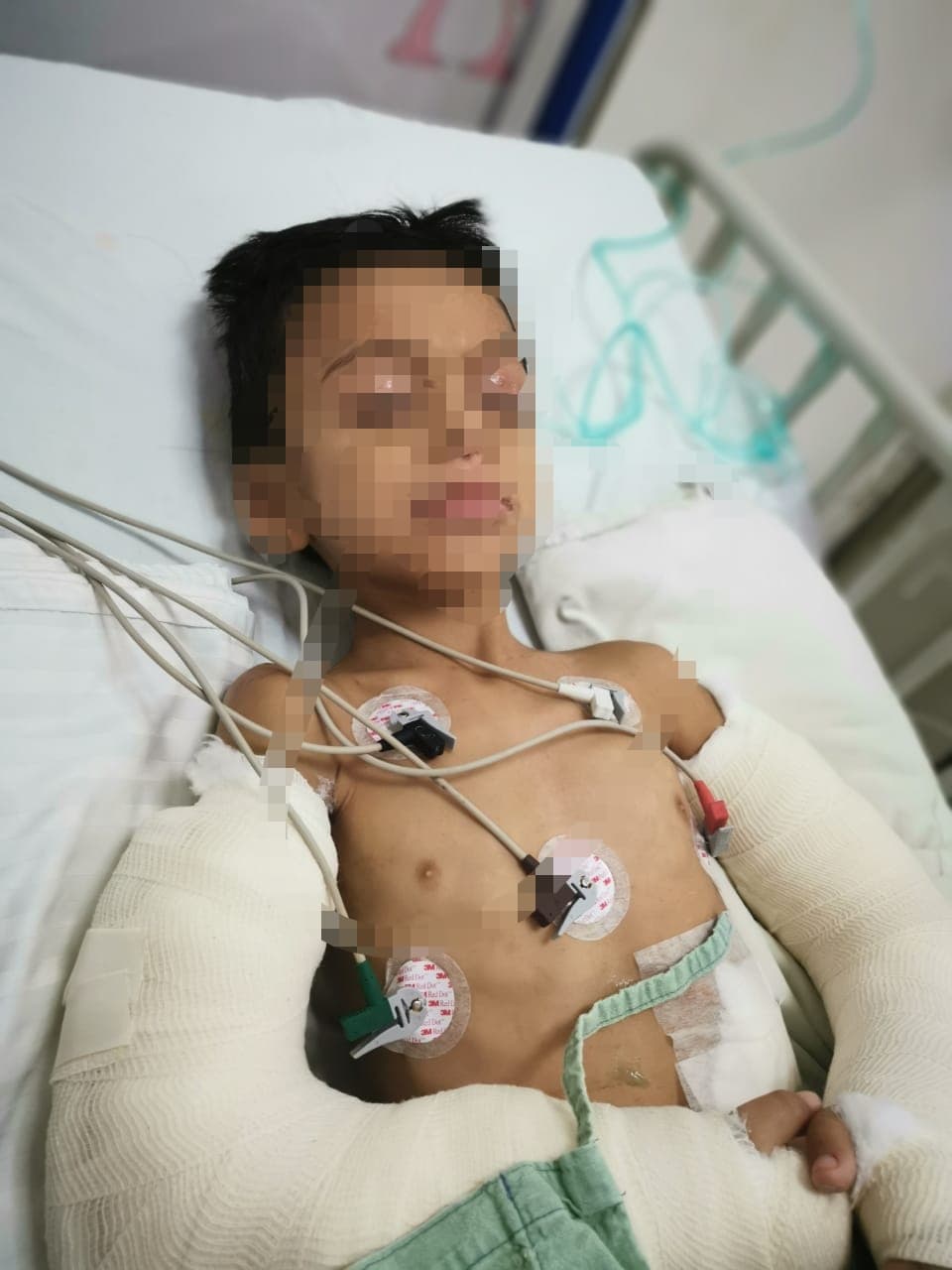 Vecinos frenan paliza dada a un niño y su madre