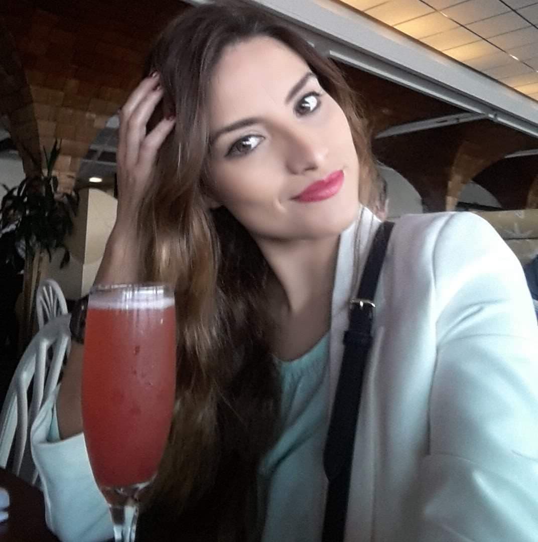 Identifican a joven fallecida en accidente de van; era turista de Guadalajara