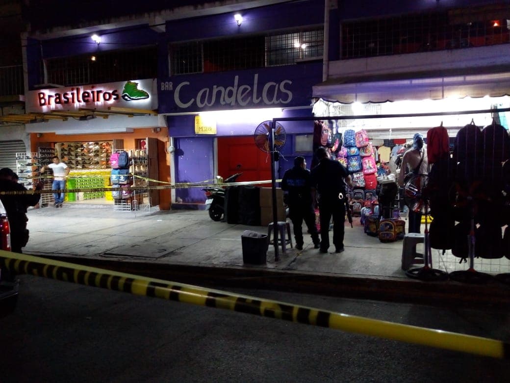 Muere fuera del "Bar Candelas" de Cancún