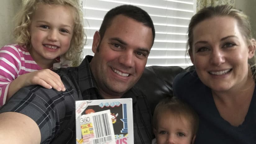 Se encuentra juego de Nintendo en su ático y podría valer hasta 10 mil dólares