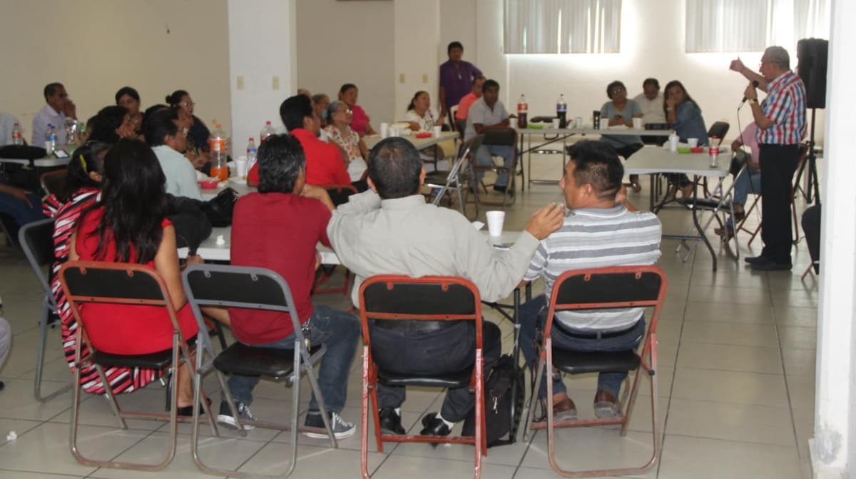 Entra sicario a Iglesia de Cancún con arma larga