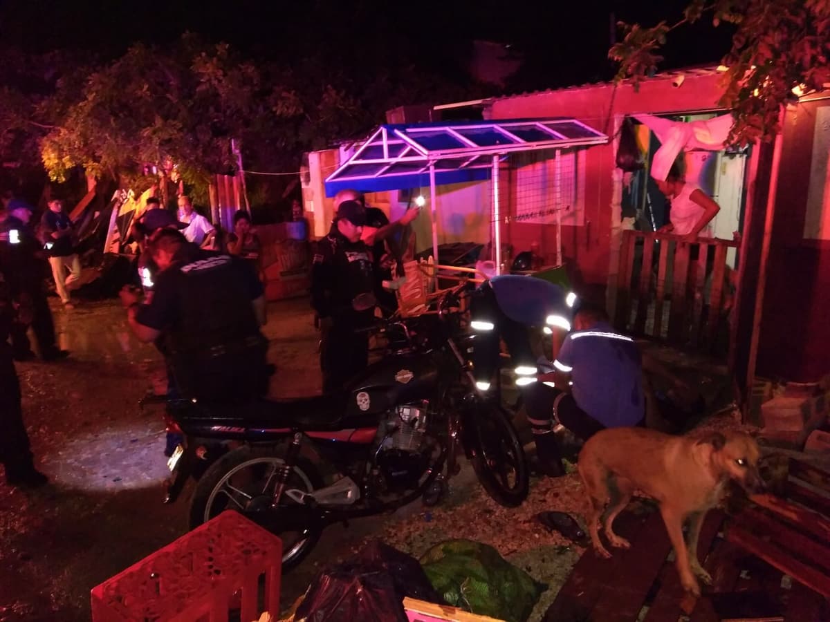 Balean a sujeto en el Ejido de Playa del Carmen