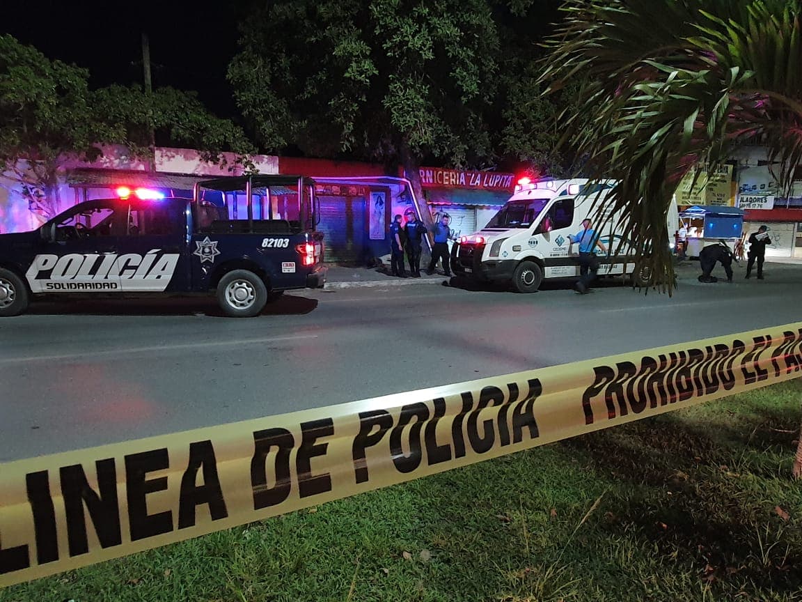 Ejecutado frente a su hija de siete años en la Constituyentes, Playa del Carmen