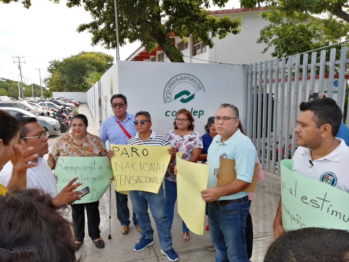 Más de 8 mil jóvenes en Q. Roo se quedan sin clases por paro en Conalep