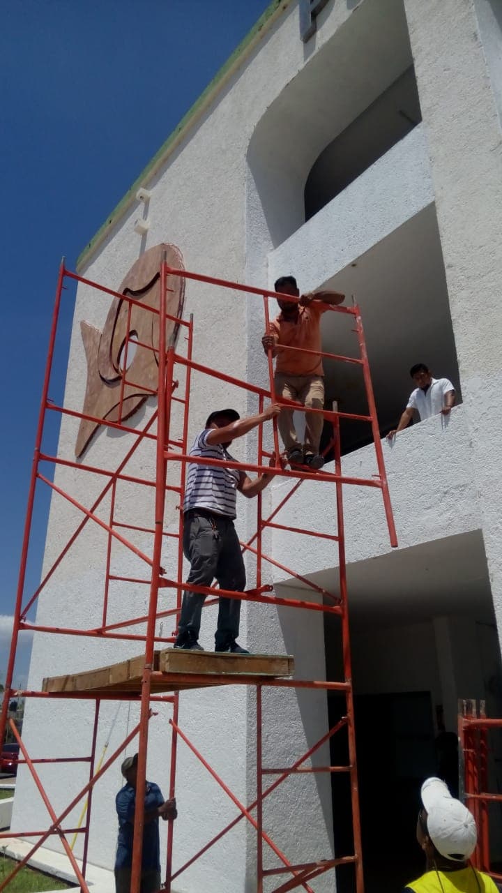 Arreglan en Palacio de Chetumal, ¡sin medidas de seguridad!