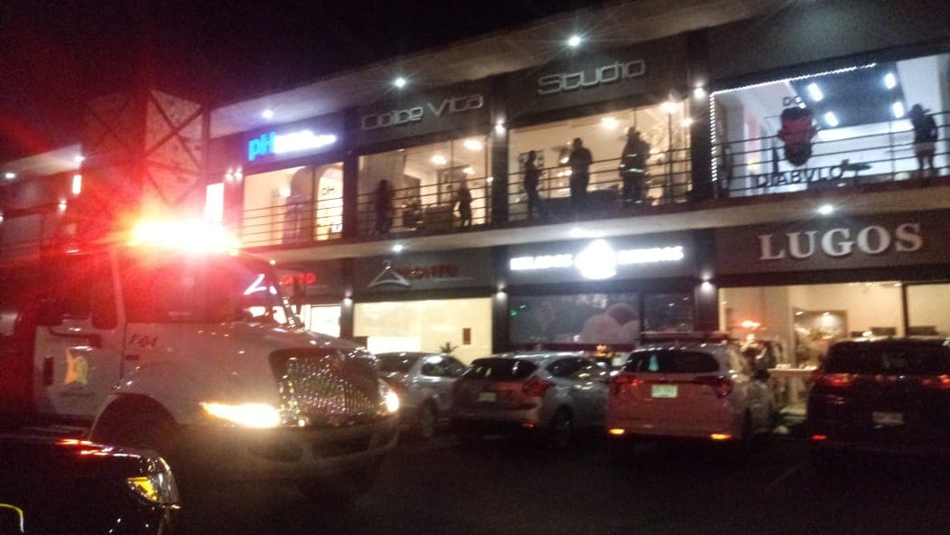 Conato de incendio en plaza comercial de Chetumal
