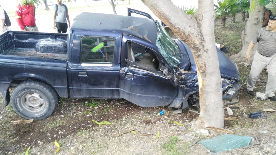 Niña queda huérfana, luego de trágico accidente vial en Cancún