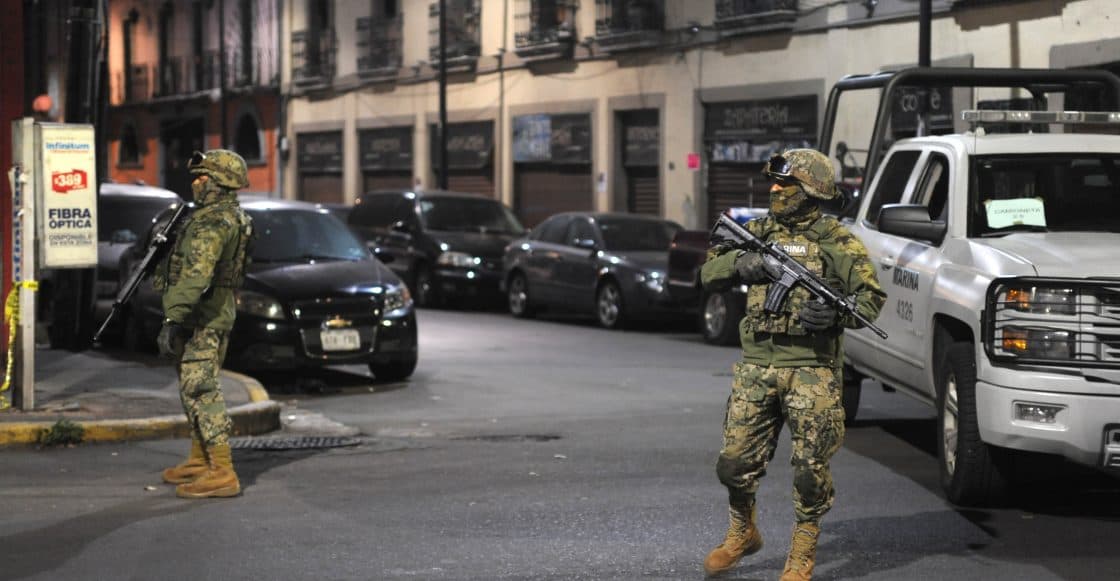 Mega decomiso en Tepito deja 34 detenidos, drogas, armas y hasta un túnel
