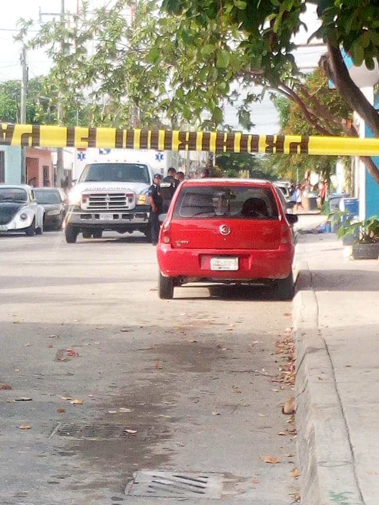 Ejecutan a hombre afuera de su casa en Playa del Carmen
