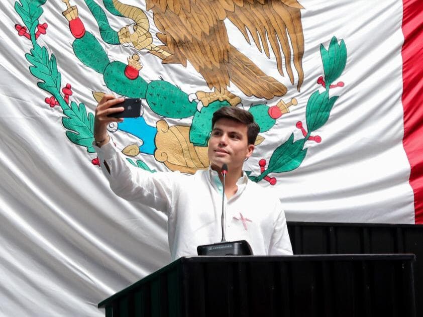 Carente de ideas, Gustavo Miranda emula discurso “millenial” en el Congreso
