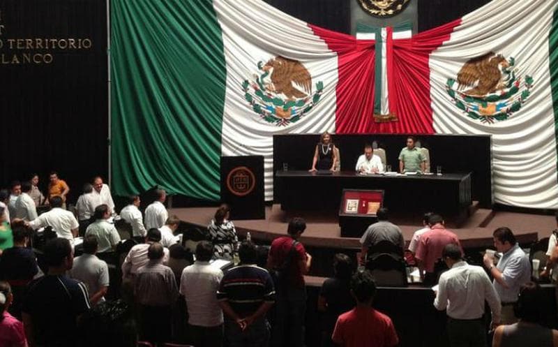 Suenan Arturo Castro, Juan Carlos Beristain y Alejandro Alamilla para secretario general del Congreso