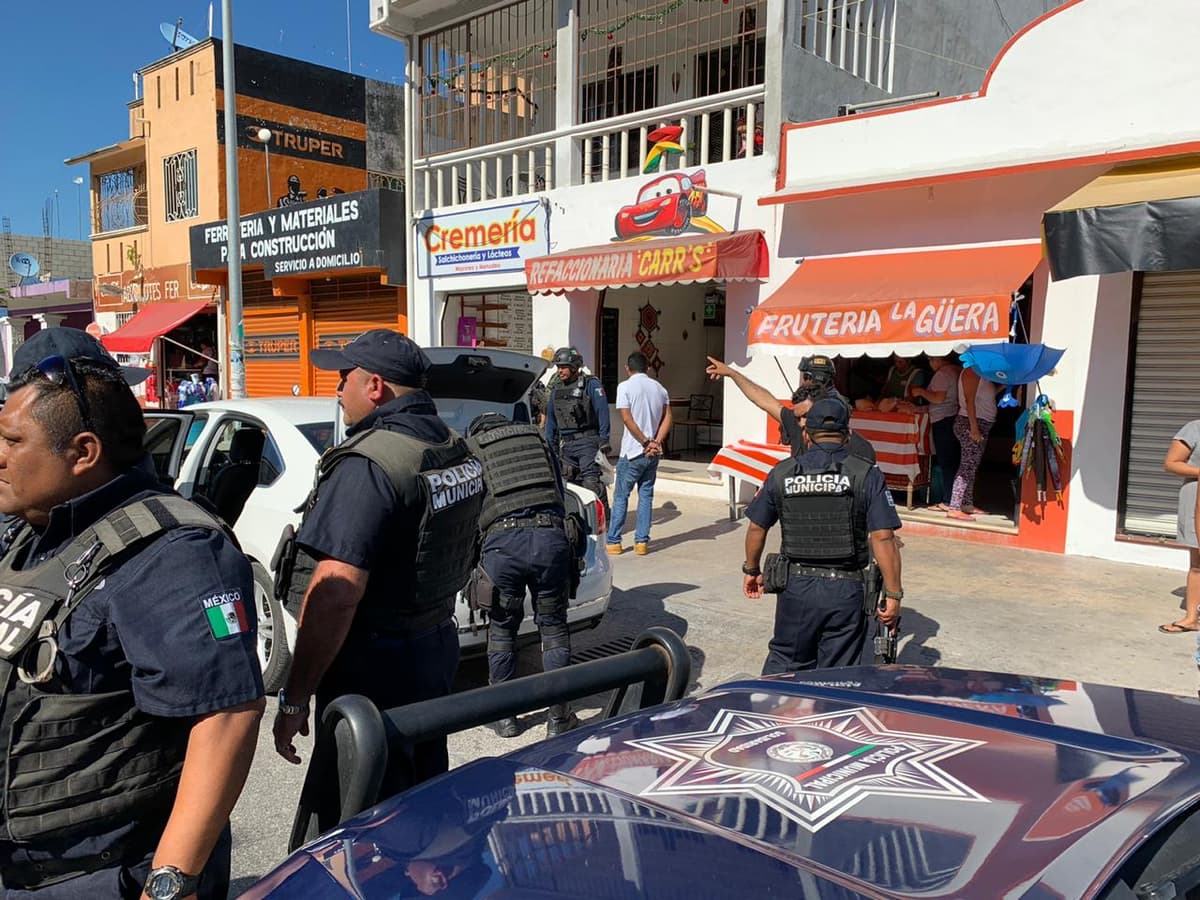 Libera policía a “levantado” en Villas del Sol; hay tres detenidos