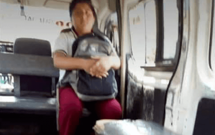 Adolescente olvida que NO había clases y se hace viral