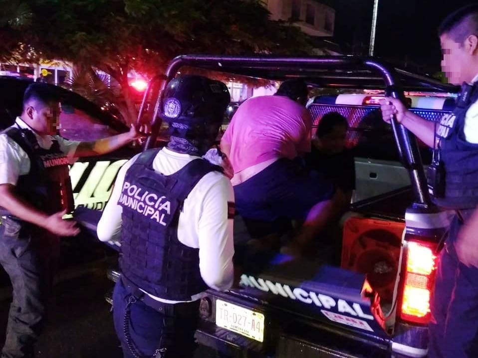 Detienen a dos por cobrar “derecho de piso” a Cervercería Chapultepec en Playa del Carmen