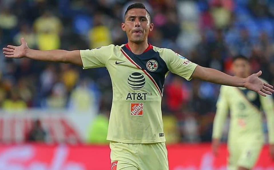 Video: Paul Aguilar gana duelo de baile durante boda en Cancún