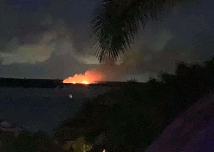 Se incendia la Isla de los Pájaros, en Bacalar
