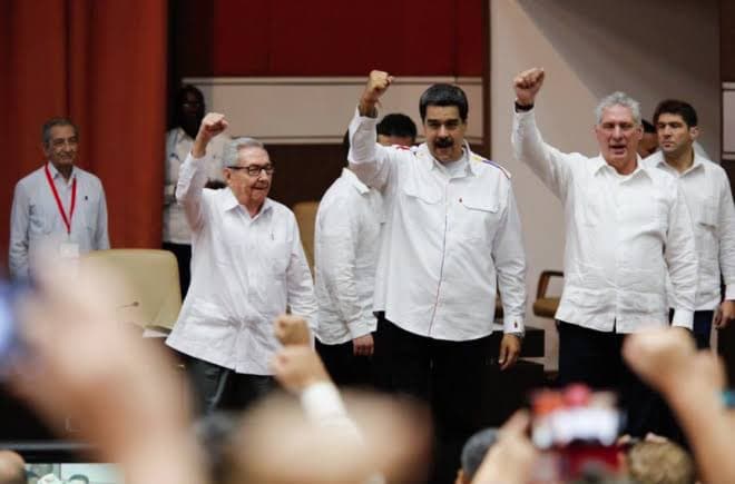 AMLO es una cabeza importante del frente neoliberal: Maduro