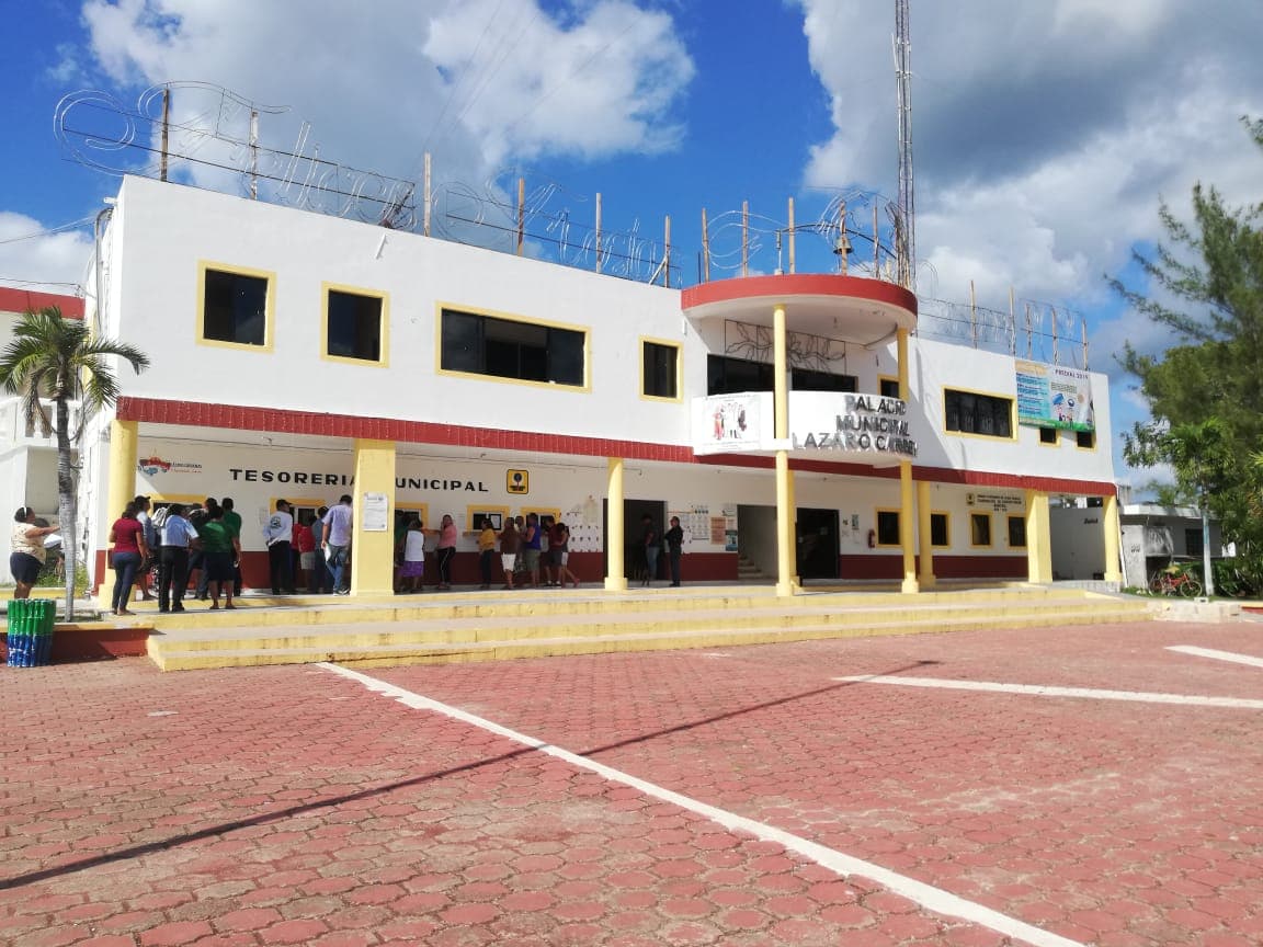 Le dio miedo a Nivardo Mena no pagar aguinaldos y hoy cumple a trabajadores