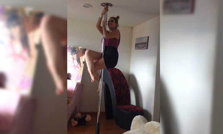 Llaman teibolera a diputada poblana y se sube al tubo